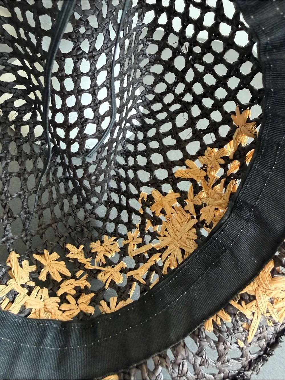 Ralph Lauren Black Woven straw Fedora with Tan Flower Embroidery adjustable Sz M